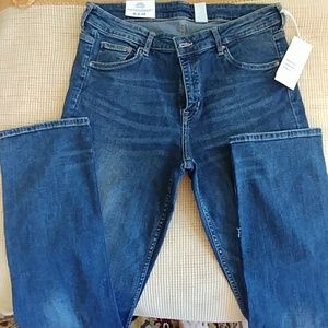 H&M straight leg, long Jean